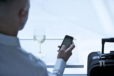 新增PC版！《苍穹雷霆Gunvolt3》今年冬天登陆Steam